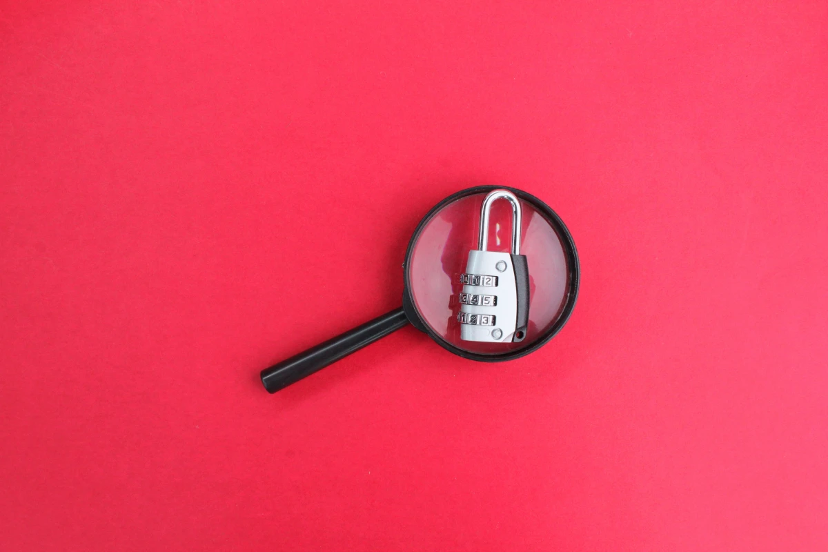 Protéger les secrets d'affaires à l'ère numérique : enjeux et stratégies juridiques